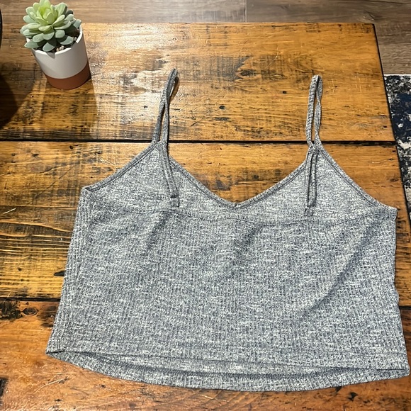 ASOS CROPPED TANK XS - Picture 2 of 3